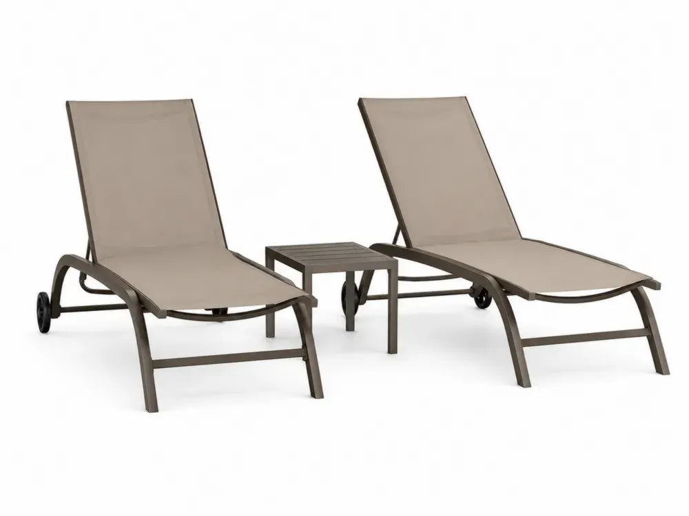 2er Set Gartenliege Sonnenliege mit Beistelltisch aus Aluminium und PVC beschichtetem Polyestergewebe taupe braun Liege 198 x 68 x 94 cm Tisch 45 x 45 x 45 cm